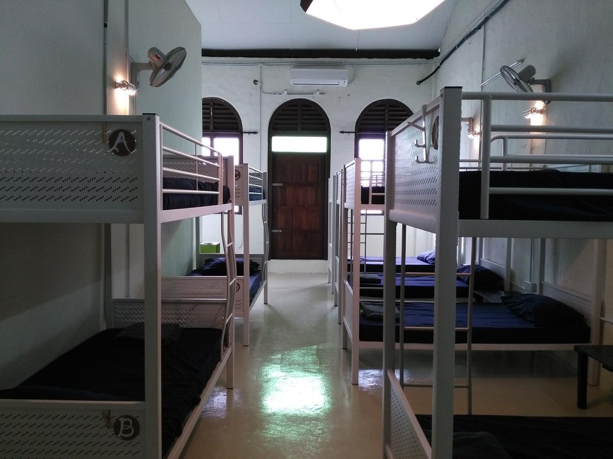 Vloft Backpackers Hostel Ipoh Exterior foto